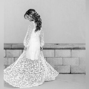 LeRose Lace Bridal Maxi Robe